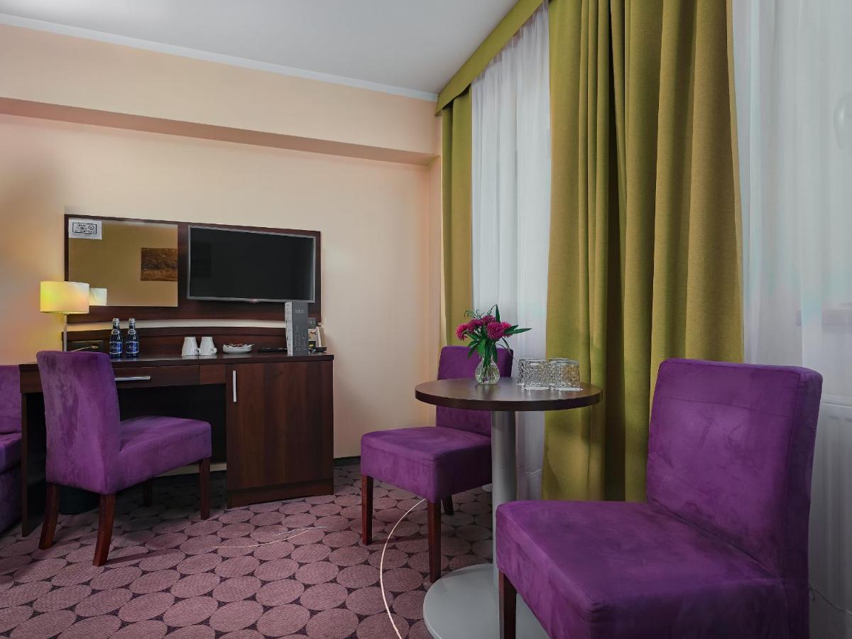 Aparthotel Lumen Krakow Exterior photo