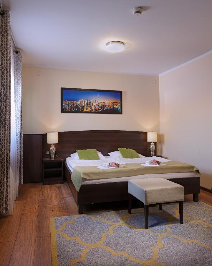 Aparthotel Lumen Krakow Exterior photo